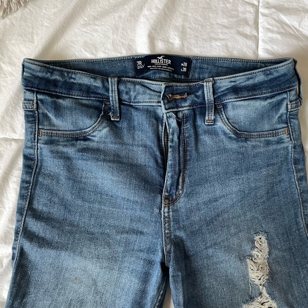 HOLLISTER RIPPED JEGGINGS - Picture 3 of 4